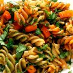Pasta with carrots and onions