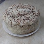 Праздничный торт «Вишня под снегом» из песочного теста с вишнями
