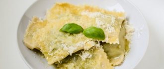 Ravioli with spinach and ricotta