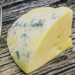 The cheese is moldy: is it safe to eat?